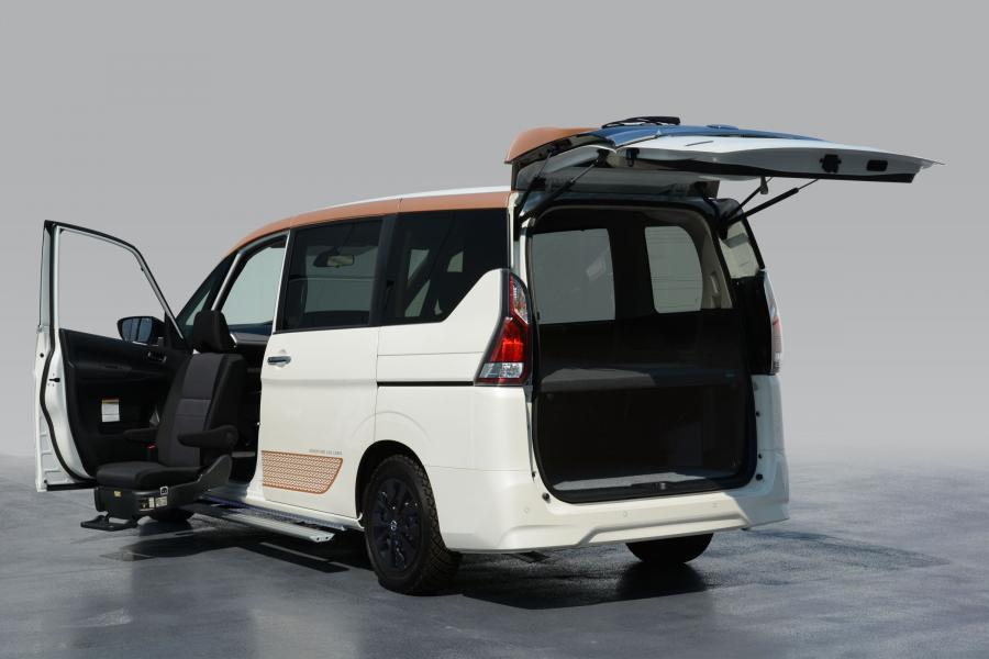  Nissan Serena Adventure Log Cabin Concept 2019 года  (фото 3 из 3)